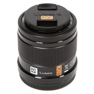 Panasonic Lumix G 42,5mm f/1,7 Objektiv mit optischem Bildstabilisator für Micro Four Thirds.