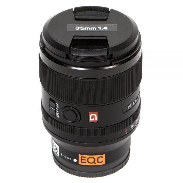Sony FE 35mm f/1.4 GM, Weitwinkel-Festbrennweite mit Blende f/1.4 und 67-mm-Filtergewinde.