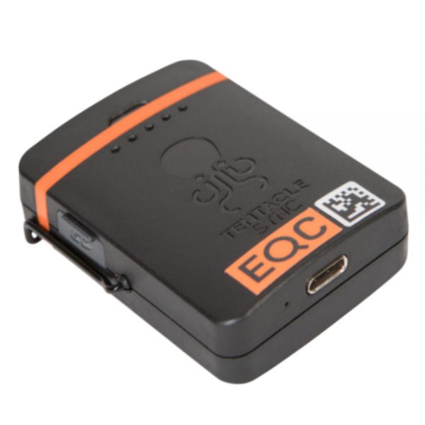 Tentacle Sync TRACK E, tragbarer Mono-Recorder mit Lavalier-Mikrofon-Eingang und Bluetooth-Steuerung über App.