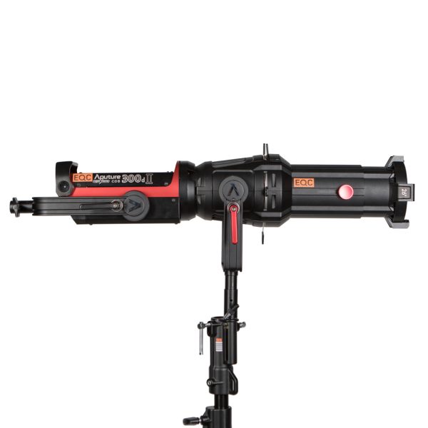 Aputure Spotlight Mount Set 26° ist ein Bowens-Mount-Vorsatz mit 26°-Linse und Gobo-Halter für scharfe Lichtkanten.