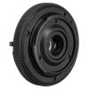Ultrakompaktes Fisheye-Objektiv mit 18mm Äquivalent und Fokushebel für den Wechsel zwischen Nah- und Weitfokus, inklusive Mount-Deckel. Olympus Fisheye-Objektiv 9mm f/8.0 für Micro-Four-Thirds-Kameras mit festem Blickwinkel von 140 Grad.