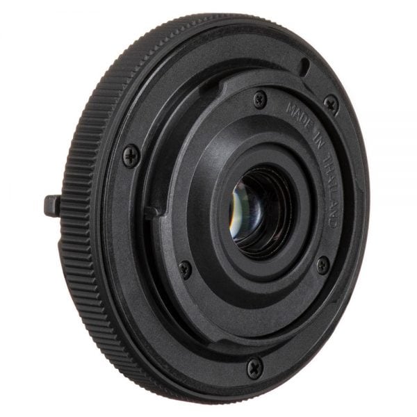 Olympus Fisheye-Objektiv 9mm f/8.0 für Micro-Four-Thirds-Kameras mit festem Blickwinkel von 140 Grad.