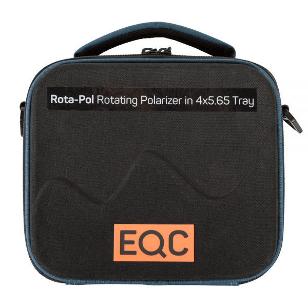 Rotapol Rotating Polarizer Filterlade im gepolsterten Tragebeutel mit Griff und EQC-Logo.