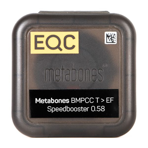 Metabones BMPCC-T-EF-Speedbooster 0.58 wird in der Originalverpackung mit Modellbezeichnung ausgeliefert.