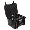 Atomos Shogun 7 Rekorder liegt mit dem kompletten Zubehör im gepolsterten Transportkoffer.