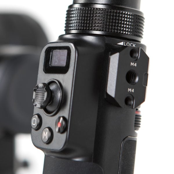 Tilta Fernbedienungsgriff für den Ring Grip mit Fokusrad und Display zur drahtlosen Gimbal-Steuerung.