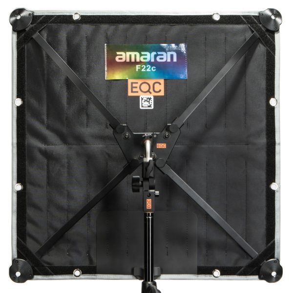 Amaran F22c RGBWW-LED-Panel mit 200 Watt Leistung und Farbtemperatur von 2500 bis 7500 Kelvin.