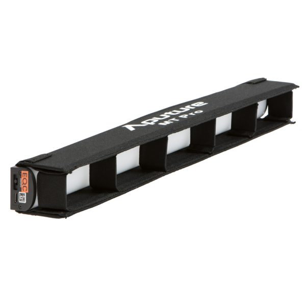 Aputure MT Pro RGBWW-LED-Röhrenleuchte mit 30 cm Länge und Farbtemperaturbereich von 2000 bis 10.000 K.