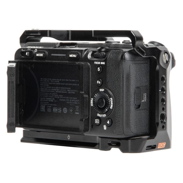Sony FX30, kompakte APS-C-Cine-Kamera mit 4K-UHD-Aufnahme bis 120p und dualer Basis-ISO.