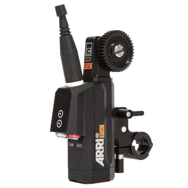ARRI Hi-5 Funkschärfe + cforce Mini RF Motor, ein drahtloses Handbediengerät mit 3-Zoll-Touchscreen.
