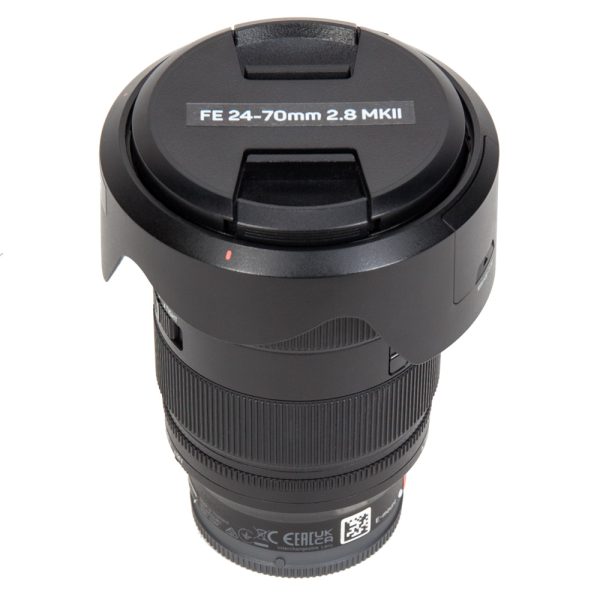 Sony FE 24-70mm f/2.8 GM II, Standard-Zoomobjektiv mit De-Click-Schalter und 82-mm-Filtergewinde.