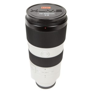 Sony FE 70-200mm f/2.8 GM OSS II, Tele-Zoomobjektiv mit vierfach schnellerem Autofokus und 77-mm-Filtergewinde.