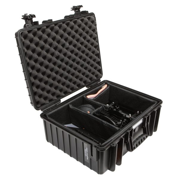 Bright Tangerine Misfit Kick Kompendium in offener Transportbox mit sortiert verstauten Zubehörteilen.