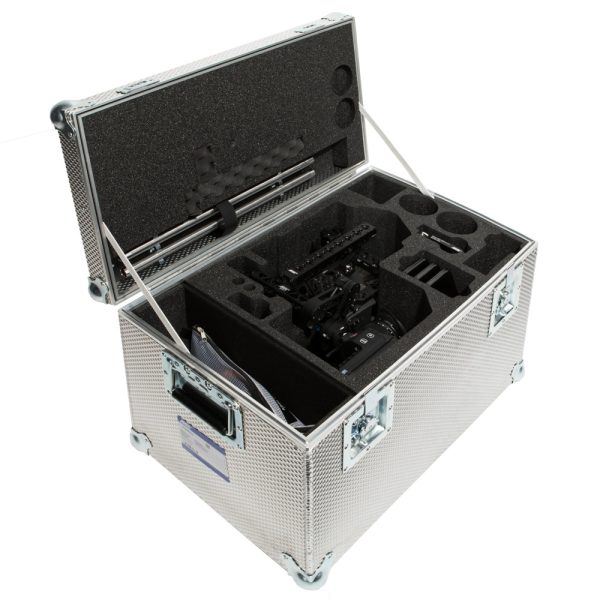 ARRI ALEXA 35 ist eine Super-35-Kamera mit 4.6K-Sensor und 17 Blendenstufen Dynamikumfang für die digitale Kinematografie.