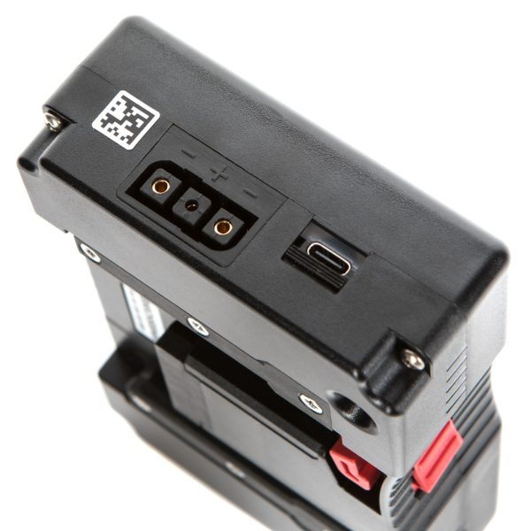 Bebob B90Cine HS B-Mount-Akku mit 86 Wh Kapazität, der sich im laufenden Betrieb hot-swappen lässt.