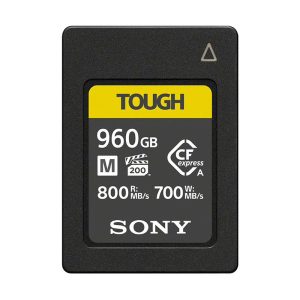 Sony CFexpress-Typ-A-Speicherkarte der TOUGH-Serie mit 960 GB und minimaler Schreibrate von 200 MB/s.
