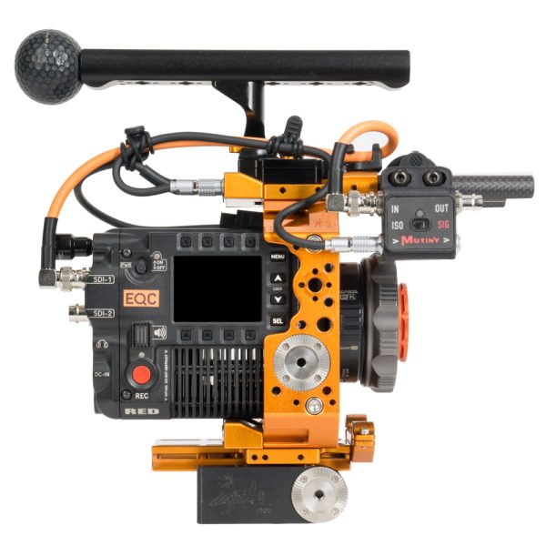 RED V-RAPTOR 8K VV Kinokamera mit REC-Statusanzeige und Follow-Focus-Rad am Cage.