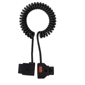 Andoer D-Tap-Verlängerungskabel als Spiralkabel mit rund einem Meter Länge für D-Tap-Verbraucher.