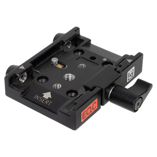 CineMilled Universal Mount für DJI Ronin, Schnellwechselaufnahme mit Klemmhebel und Einschubpfeil.