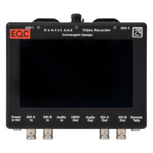 Convergent Design Gemini 4:4:4 Videorekorder von vorne mit großem Display und Anschlüssen darunter.