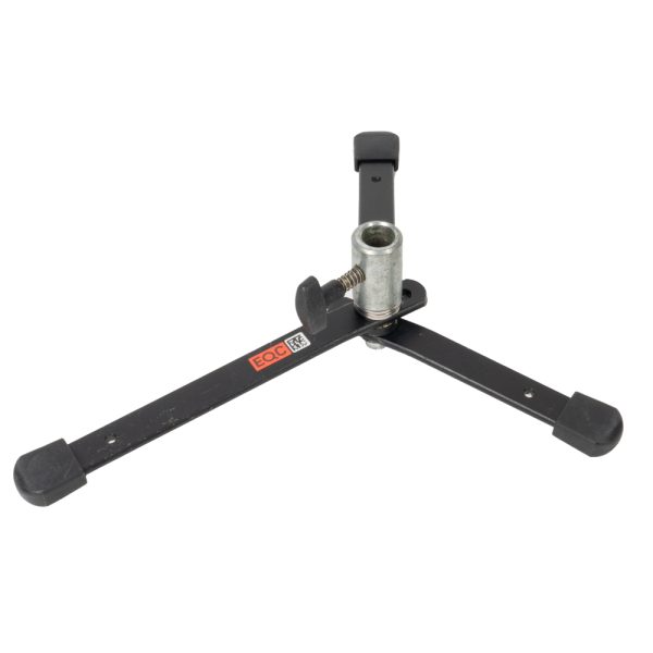 Manfrotto 003 Backlite Bodenstativ mit drei flachen Stahlbeinen und 5/8-Zoll-Aufnahme mit Feststellschraube.