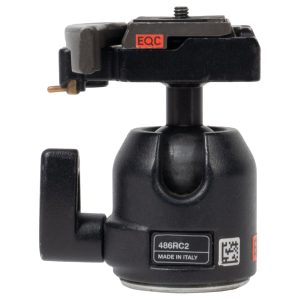 Manfrotto 486RC2 Kugelkopf mit Schnellwechselplatte und seitlichem Feststellknopf, von vorne gesehen.