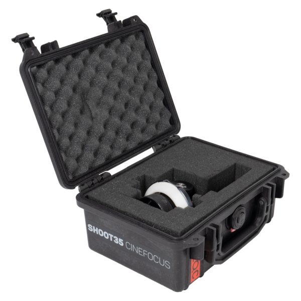 Shoot35 Cinefocus Follow-Focus verstaut im geöffneten Transportkoffer mit Schaumstoffeinlage.