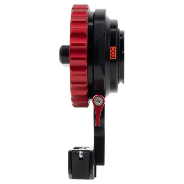 Vocas Sony E > PL Adapter MK-II von der Seite mit rotem Ring, rotem Klemmhebel und Optikstütze.